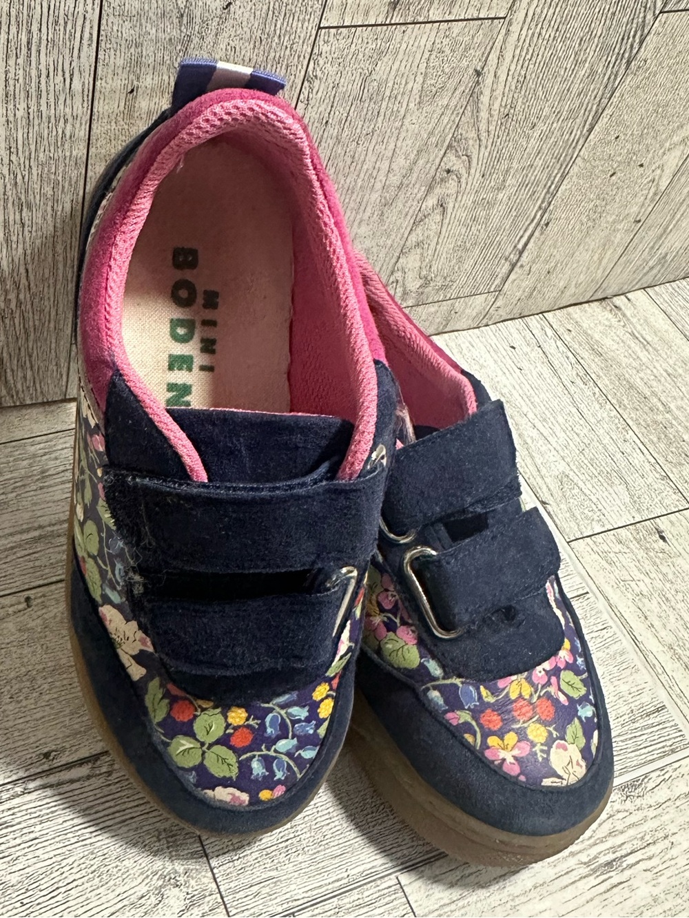 Mini Boden Toddler Girls Floral Double-Strap Sneakers – Size 8 - Picture 8 of 9